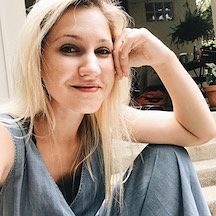 Callie Dixon headshot