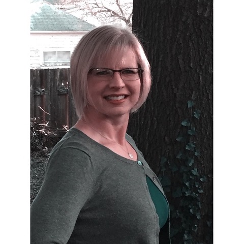 Cynthia Hill headshot