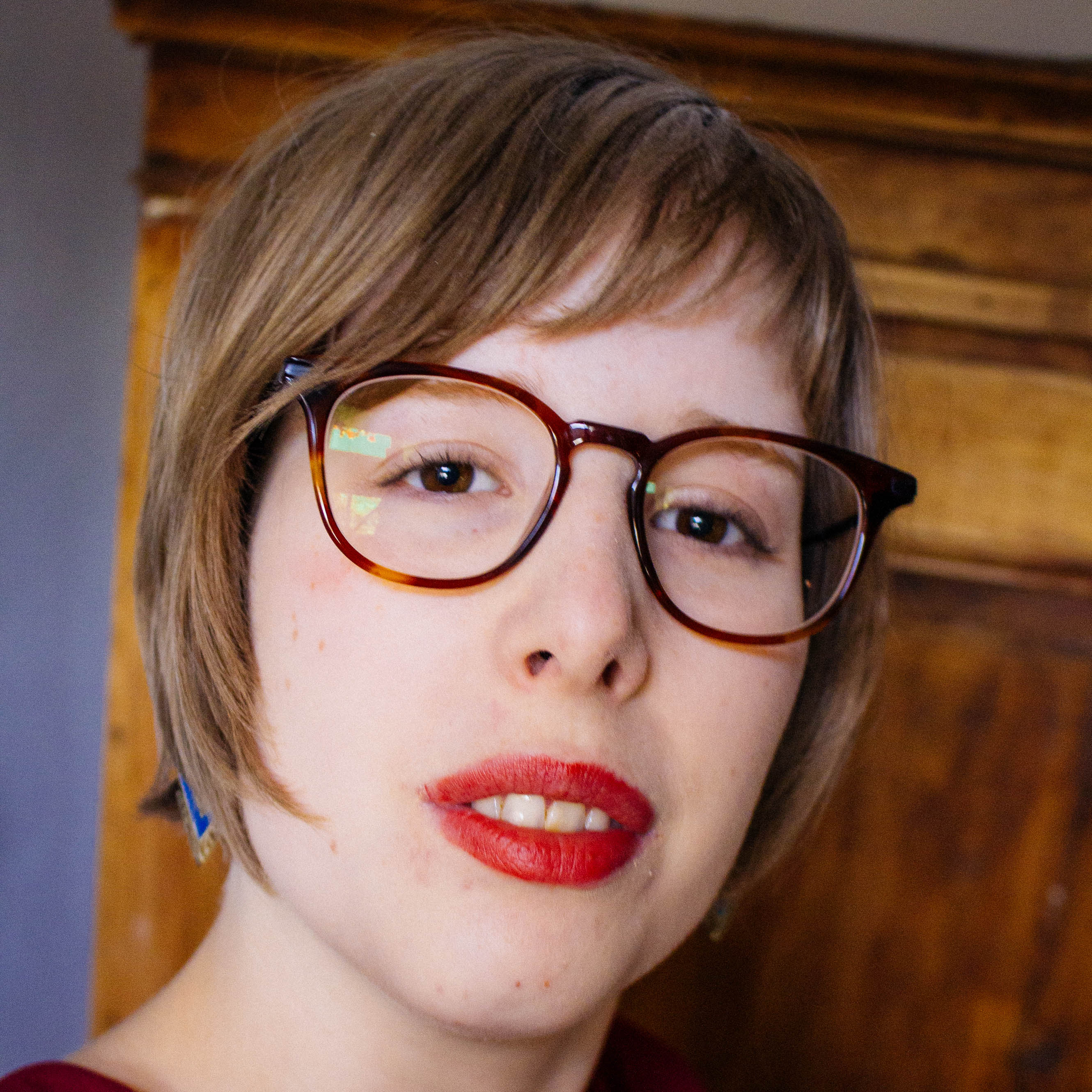 Sarah Frison headshot